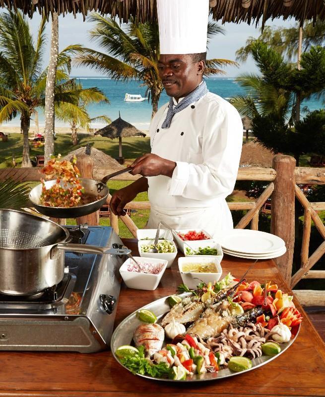 Neptune Palm Beach Resort Mombasa Restaurant foto